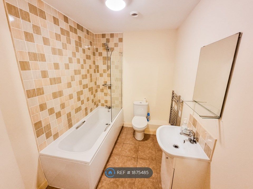 2 bed flat to rent in Melbourne Street, Stalybridge SK15, £775 pcm Zoopla