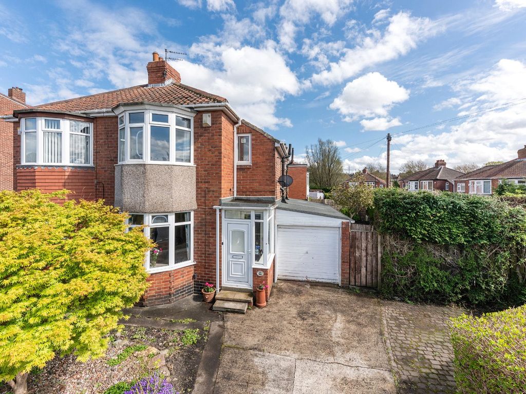 3 bed semidetached house for sale in Broadwood Road, Newcastle Upon