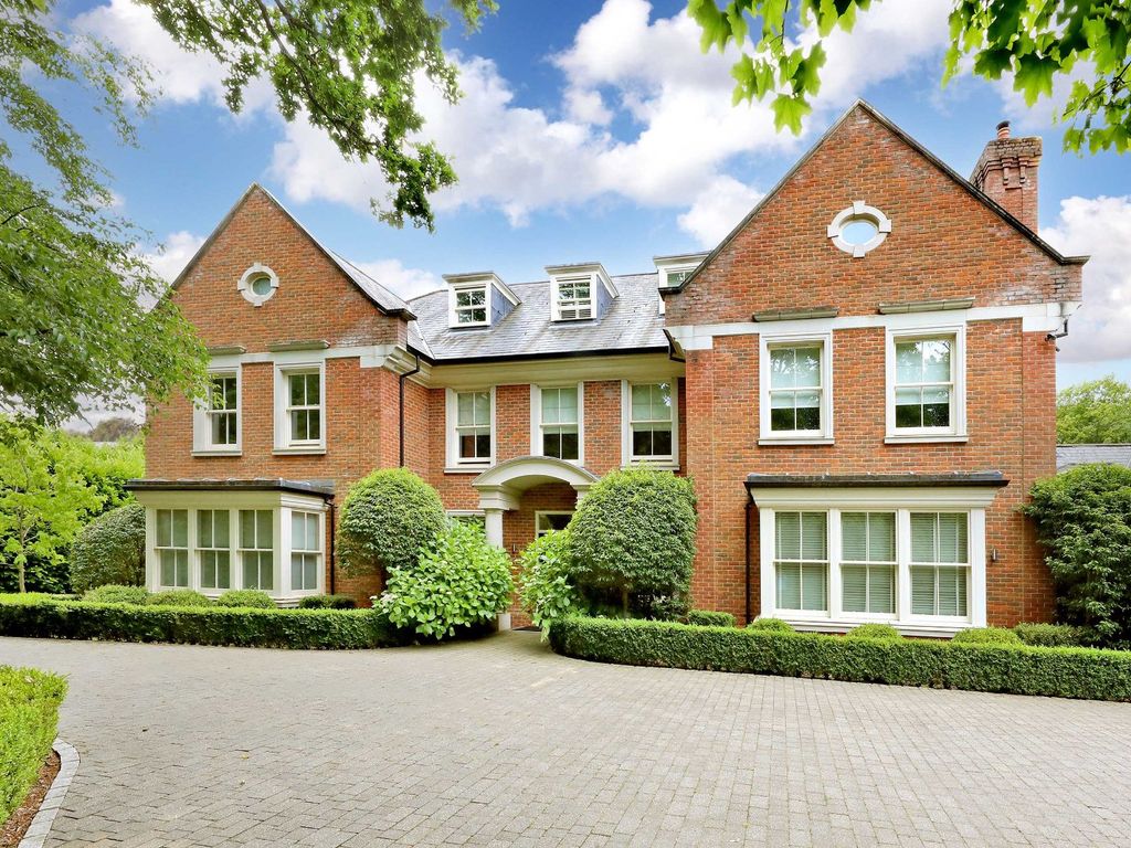 5 bed detached house for sale in Stratton Road, Beaconsfield HP9, £