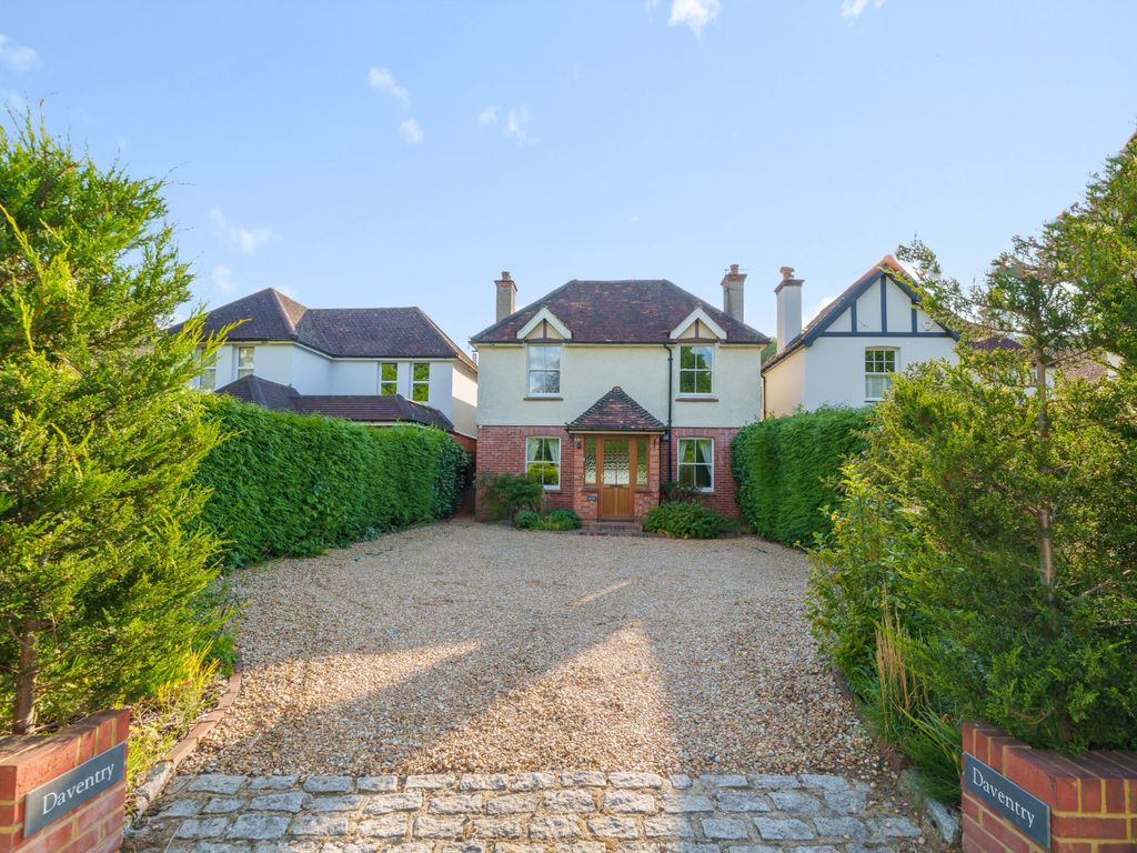 4 bed detached house for sale in Birtley Road, Bramley, Guildford GU5