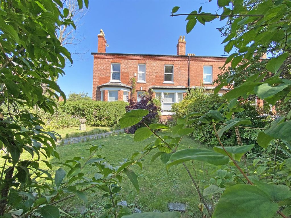7 bed property for sale in College Road, Crosby, Liverpool L23 Zoopla
