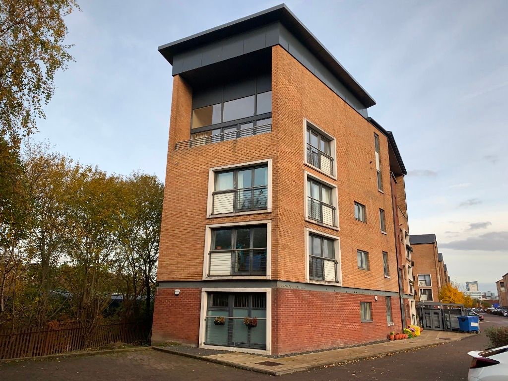 4 bed flat to rent in Minerva Way, Finnieston, Glasgow G3, £1,850 pcm