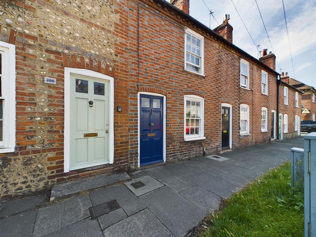 2 bed terraced house for sale in Orchard Street, Chichester PO19, £