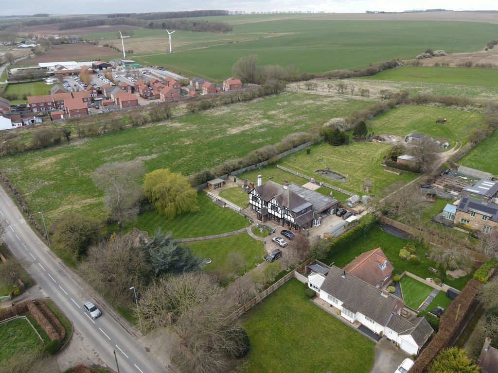 Land for sale in Easton Road, Bridlington YO16, £3,250,000 Zoopla