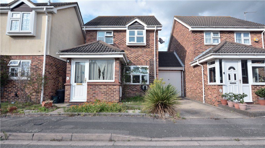 3 bed detached house for sale in Cosgrove Close, Yeading, Hayes UB4, £