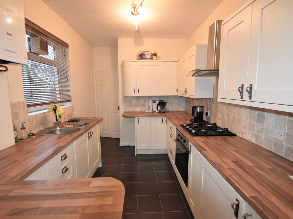 3 bed terraced house to rent in Ernest Road, Portsmouth PO1, £1,395 pcm Zoopla