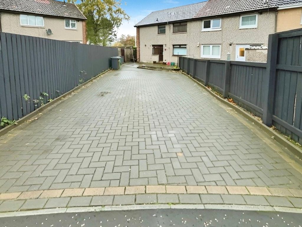 4 bed end terrace house for sale in Rothes Road, Glenrothes KY6, £