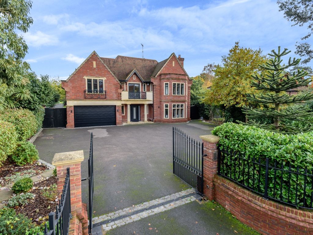 7 bed detached house for sale in Court Road, London SE9 Zoopla