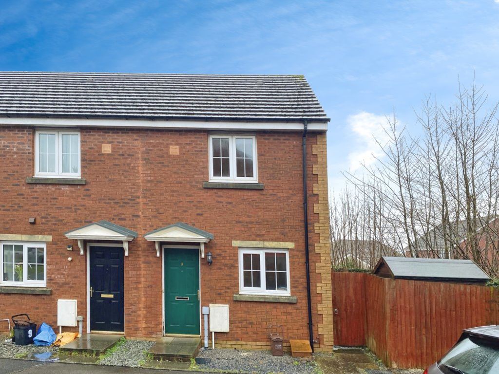 2 bed property to rent in Clos Y Cudyll Coch, Bridgend CF31, £850 pcm