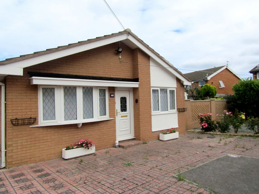 2 bed bungalow for sale in Ash Court, Rhyl LL18 Zoopla