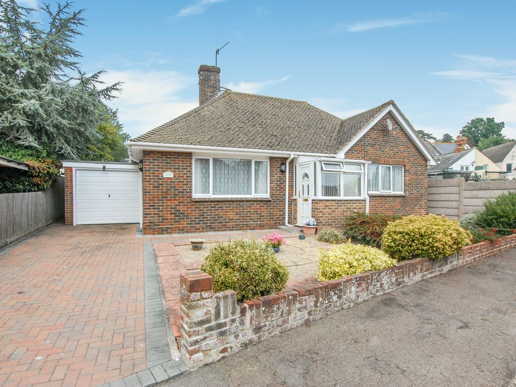 2 bed bungalow for sale in Twiss Grove, Hythe CT21 Zoopla