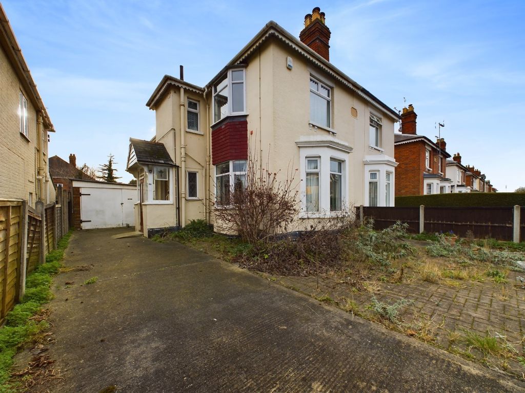 3 bed semidetached house for sale in Tuffley Avenue, Gloucester
