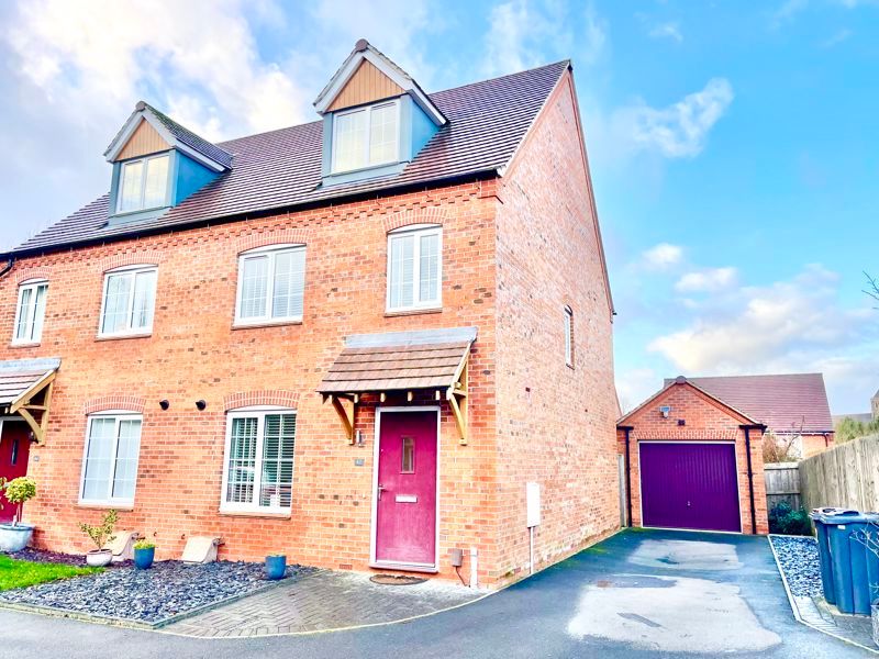 3 bed semidetached house for sale in Blackham Road, Hugglescote