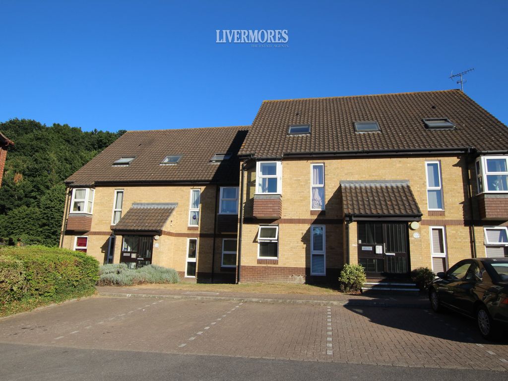 Studio for sale in Heatherbank Close, Crayford, Dartford DA1 Zoopla