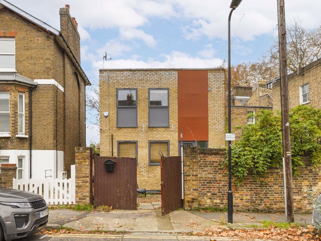 5 bed property for sale in Brookfield Road, London E9 Zoopla