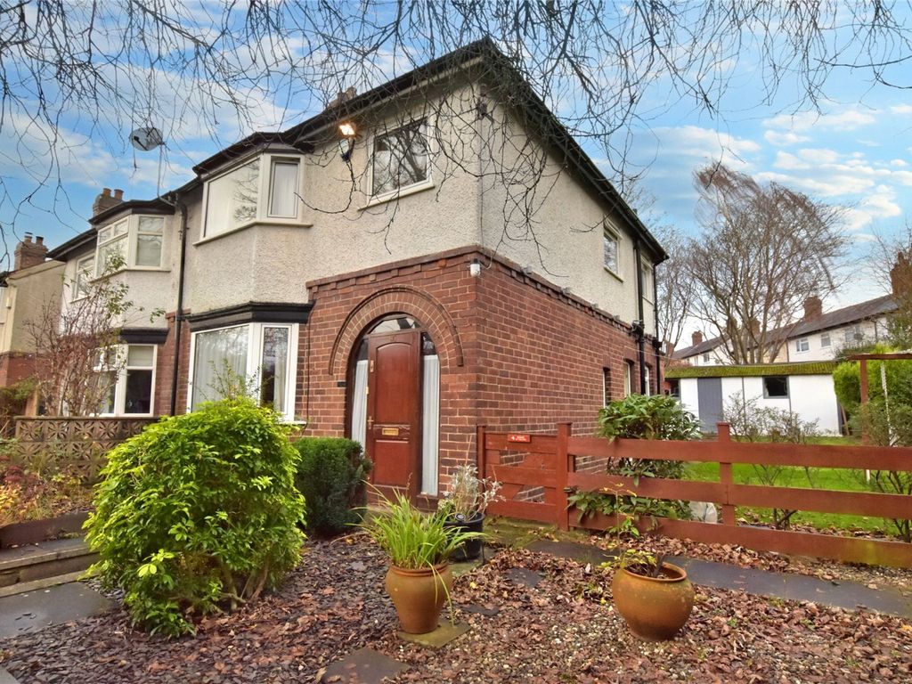 3 bed semidetached house for sale in Grove Lane, Leeds, West Yorkshire