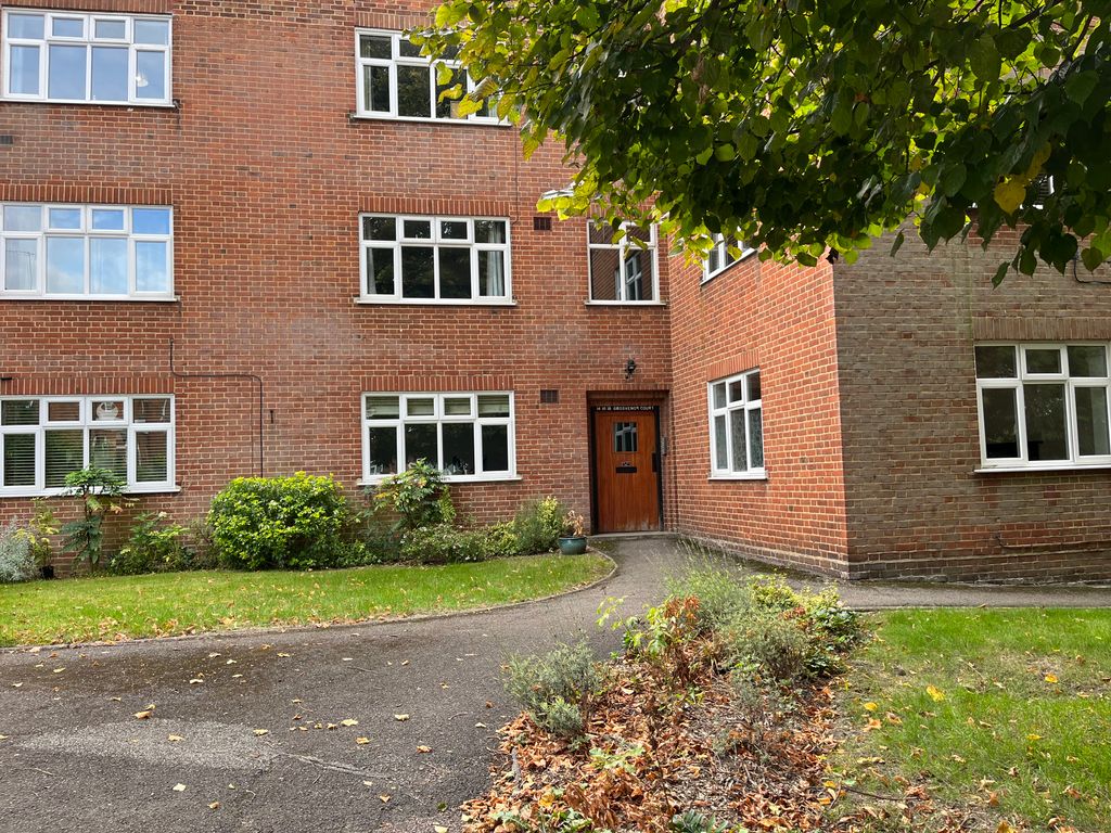 2 bed flat to rent in Grosvenor Road, St.Albans AL1 Zoopla