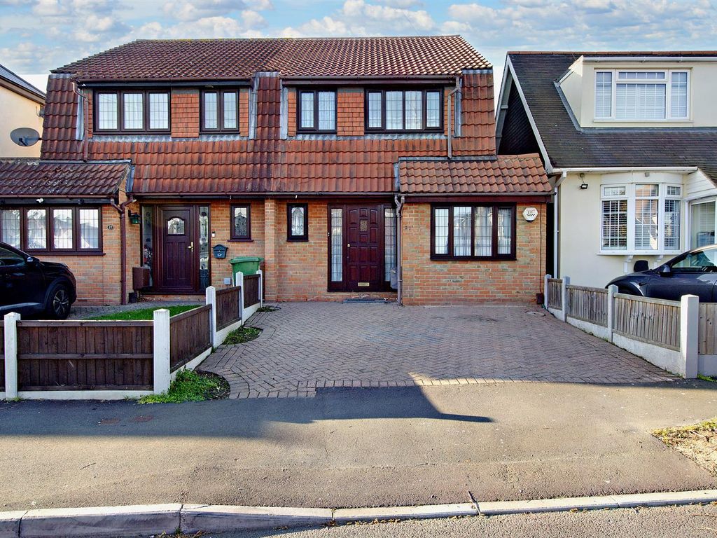 Detached house for sale in Homeway, Harold Wood, Romford RM3 Zoopla