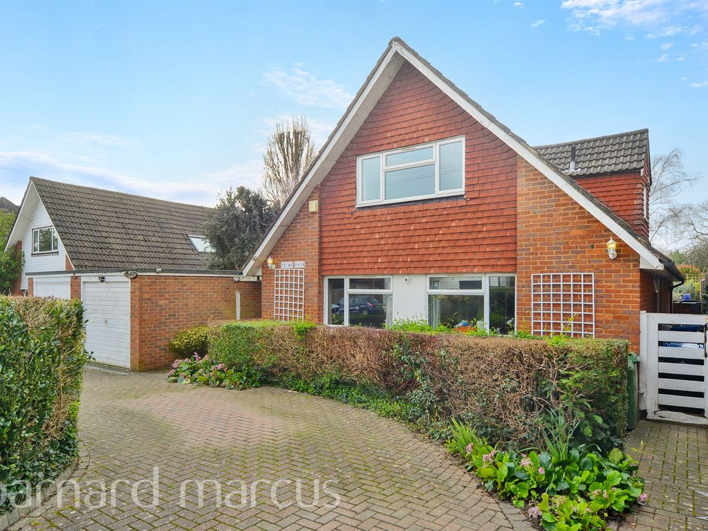 5 bed detached house for sale in High Drive, New Malden KT3, £1,500,000