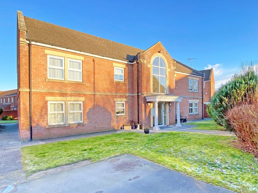 2 bed flat for sale in St. Road, Harrogate HG2, £118,000 Zoopla