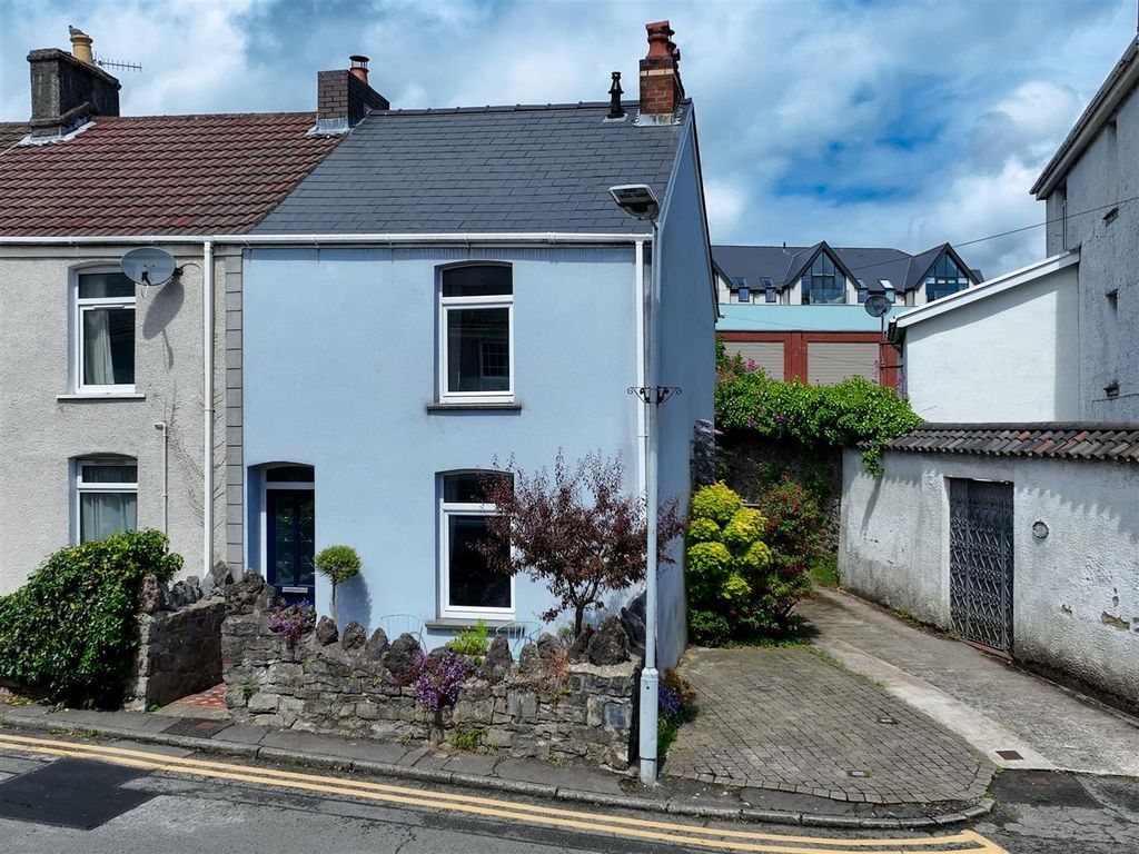 2 bed end terrace house for sale in Gower Place, Mumbles, Swansea SA3