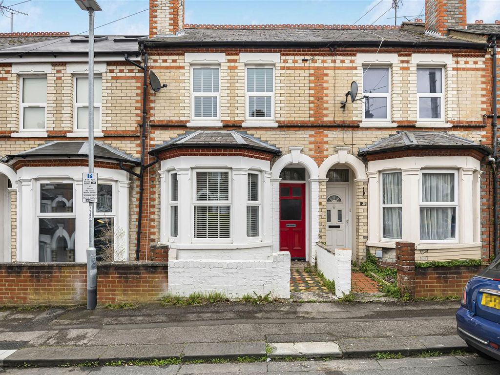 3 bed terraced house for sale in Norris Road, Reading RG6, £350,000