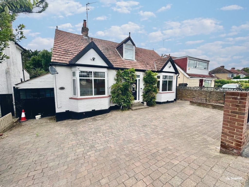 4 bed detached house for sale in Honey Lane, Waltham Abbey EN9, £