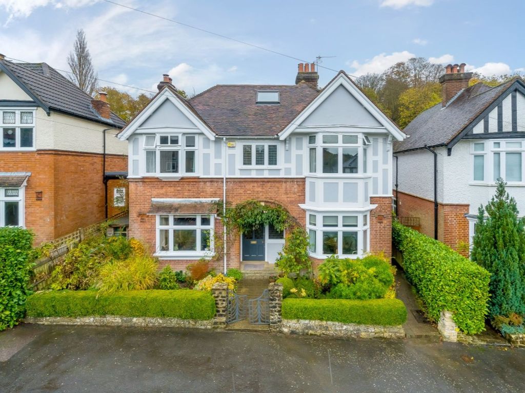5 bed detached house for sale in Madeira Park, Tunbridge Wells TN2, £