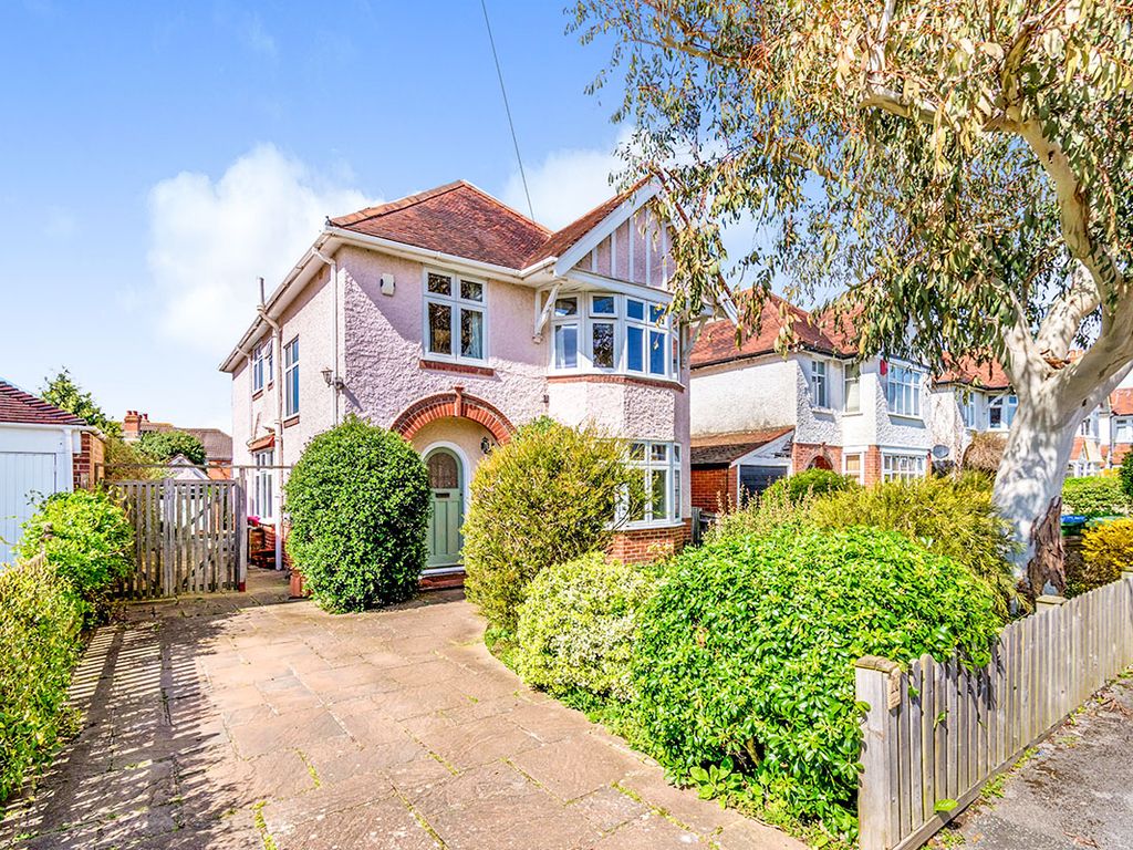 4 bed detached house for sale in Radway Road, Southampton, Hampshire SO15 Zoopla