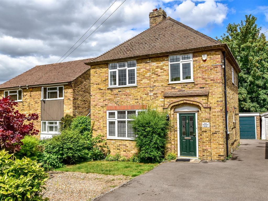 3 bed detached house to rent in Bowstridge Lane, Chalfont St. Giles HP8