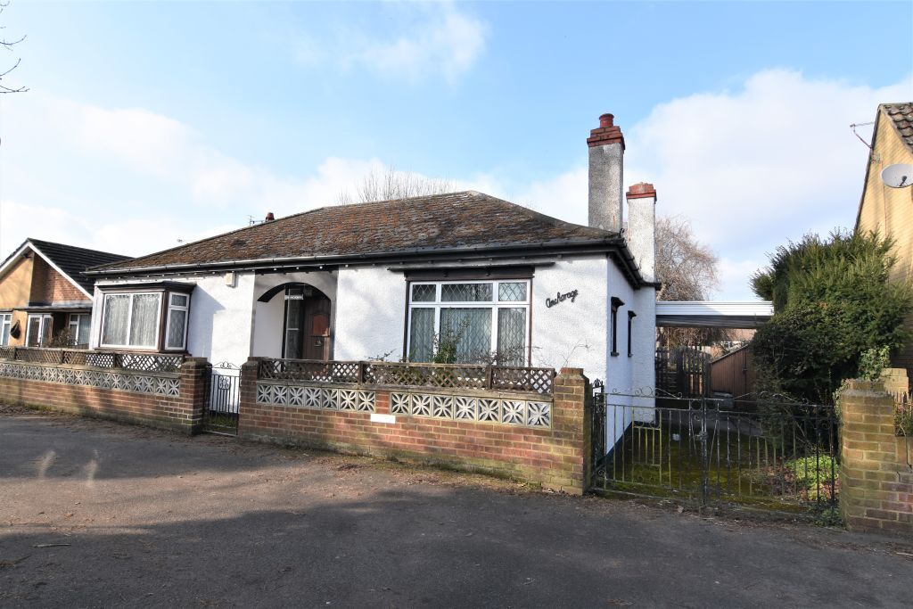 2 bed bungalow for sale in Medland Close, Wallington SM6 Zoopla