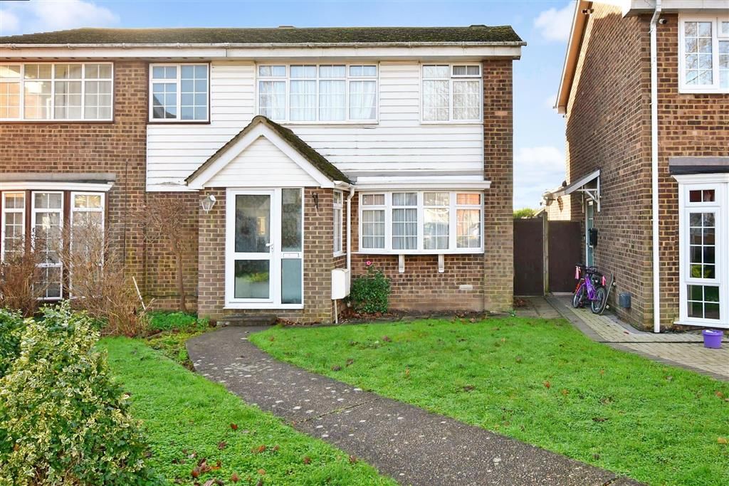 3 bed terraced house for sale in Apple Close, Snodland, Kent ME6 Zoopla