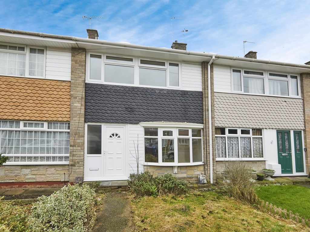 3 bed terraced house for sale in Harrow Drive, BurtonOnTrent DE14, £