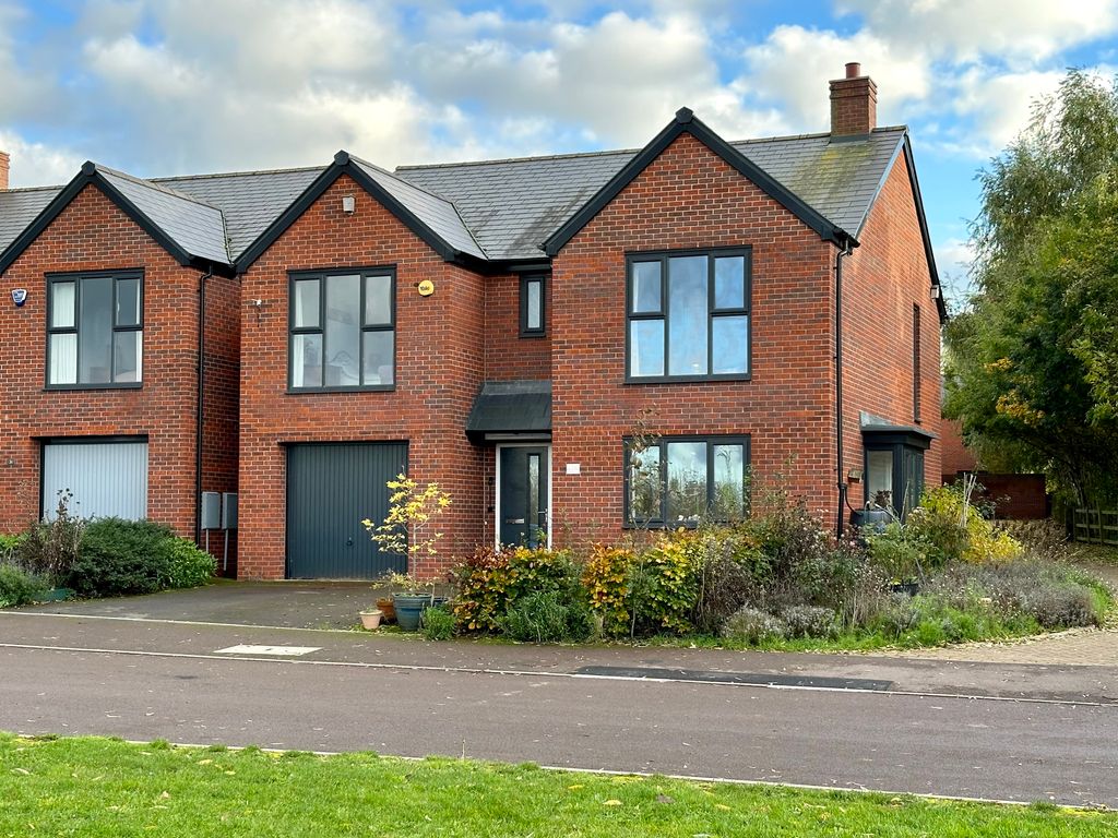 4 bed detached house for sale in Malvern Chase, Mitton, Outskirts Of