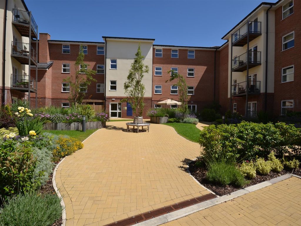1 bed flat for sale in High Street, Wolstanton, Newcastle ST5 Zoopla