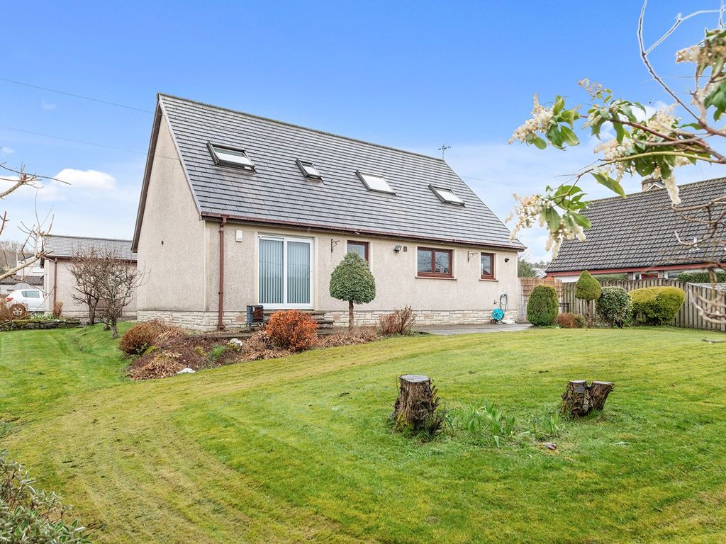 4 bed detached house for sale in Lagrannoch Drive, Callander FK17, £