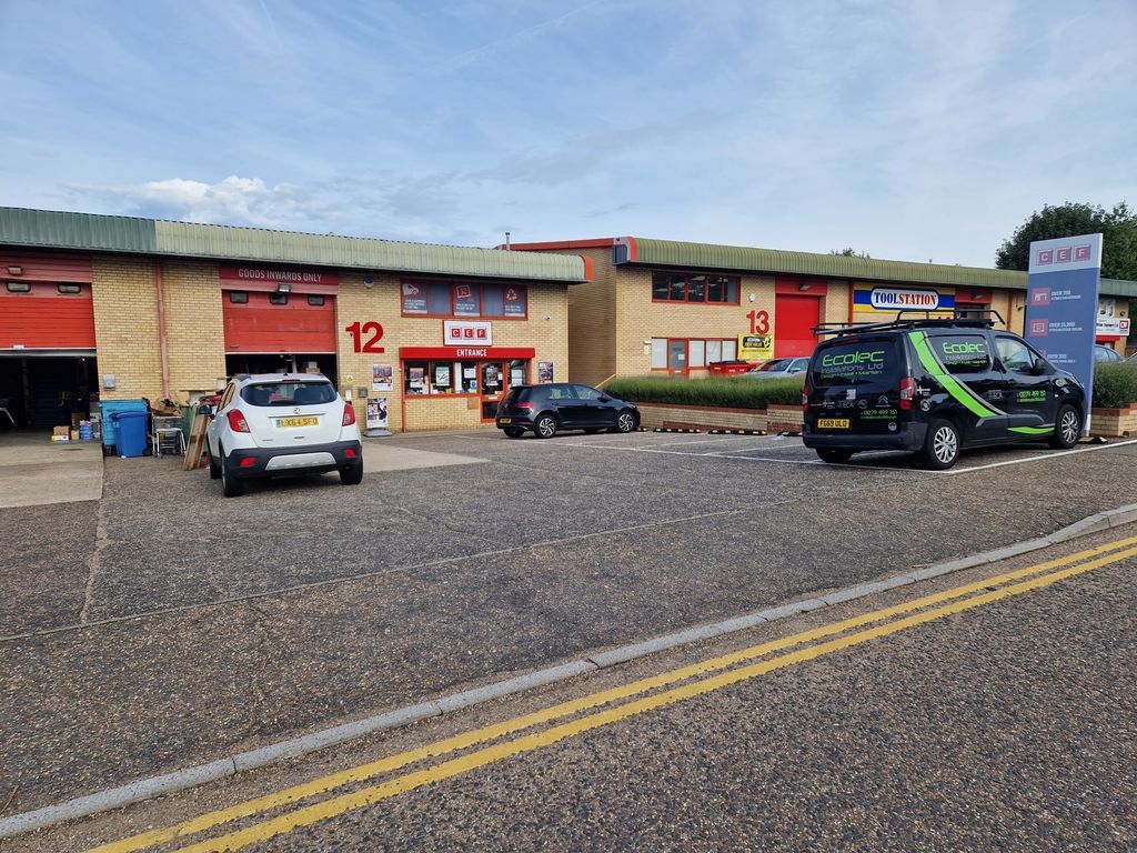 Warehouse to let in Raynham Road Industrial Estate, Stortford CM23 Zoopla