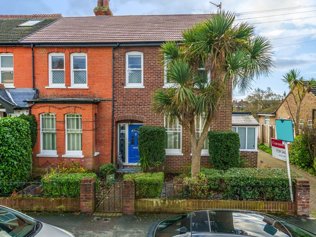 2 bed for sale in Highfield Road, WaltonOnThames KT12, £475,000 Zoopla
