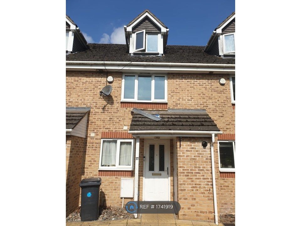 3 bed terraced house to rent in Tyndale Mews, Slough SL1 Zoopla