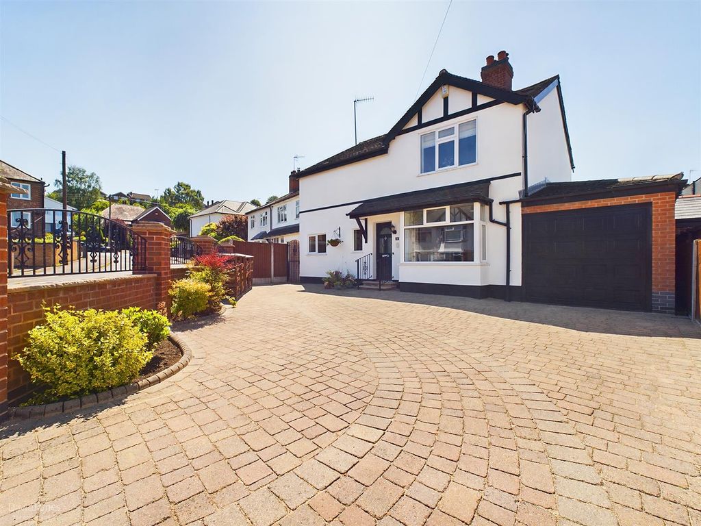 4 bed detached house for sale in Tennyson Road, Woodthorpe, Nottingham