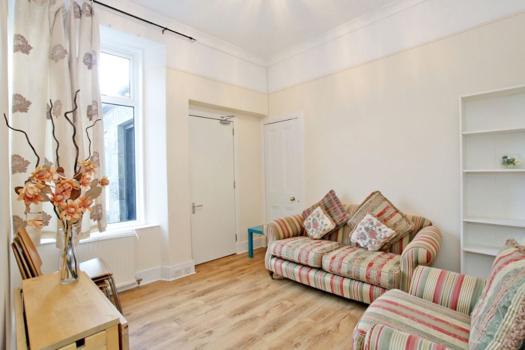 3 bed flat to rent in Erskine Street, Aberdeen AB24 Zoopla