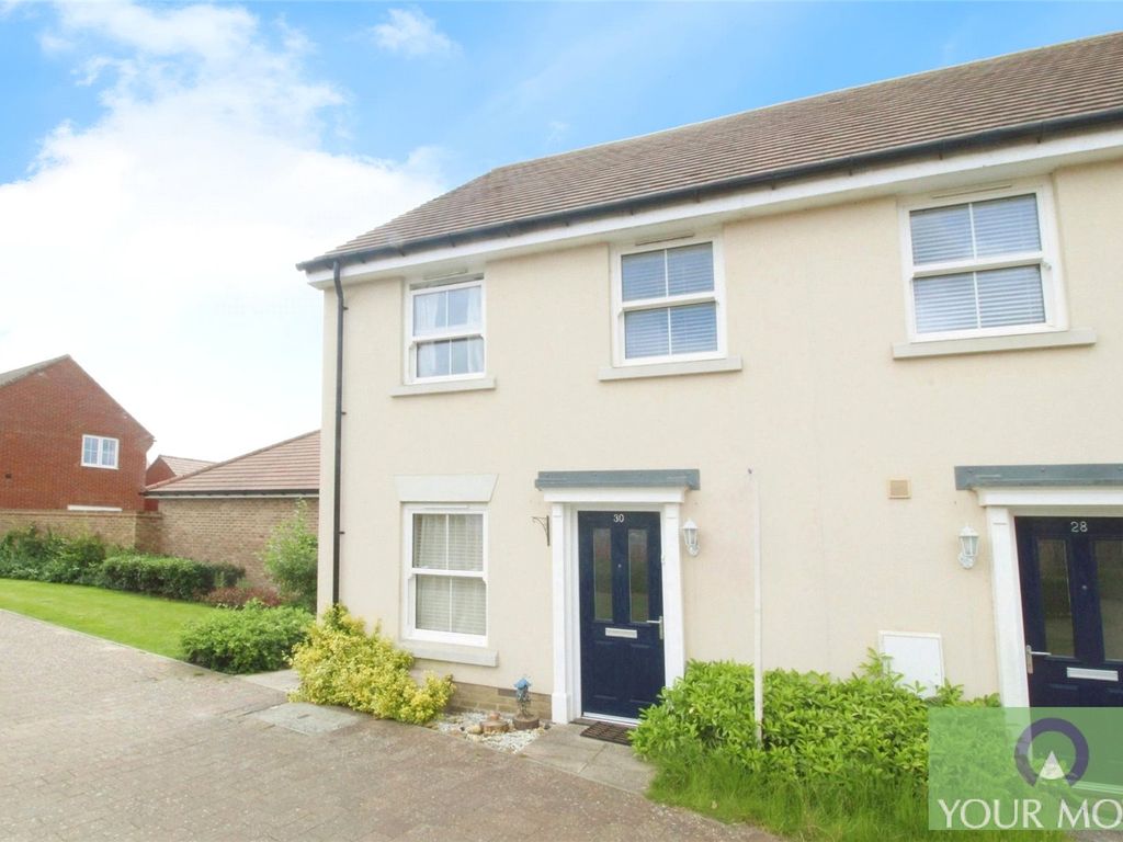 3 bed end terrace house to rent in Wagtail Walk, Finberry, Ashford