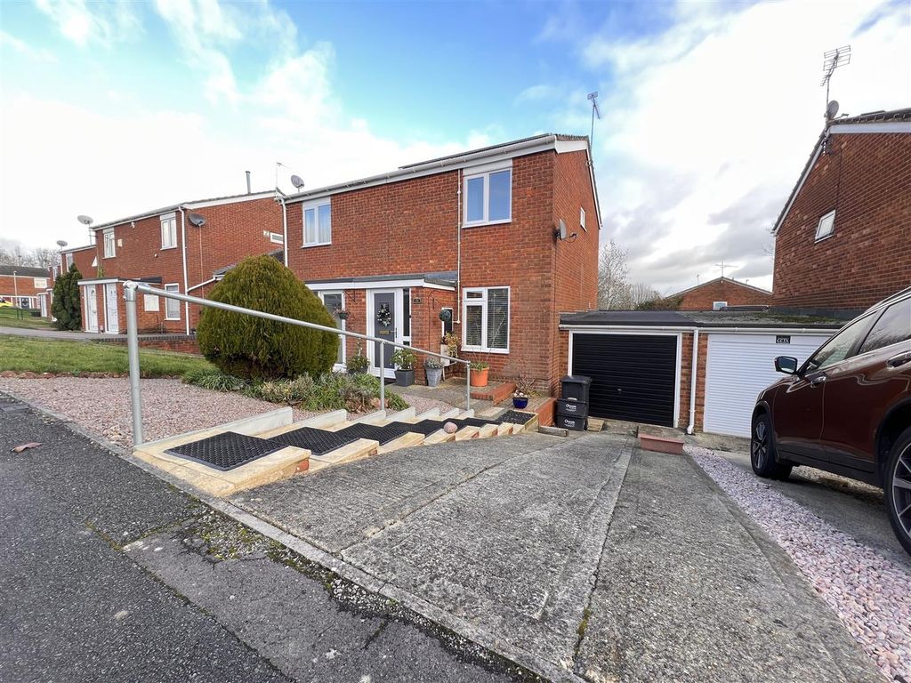 2 bed semidetached house for sale in Colchester Close, Toothill