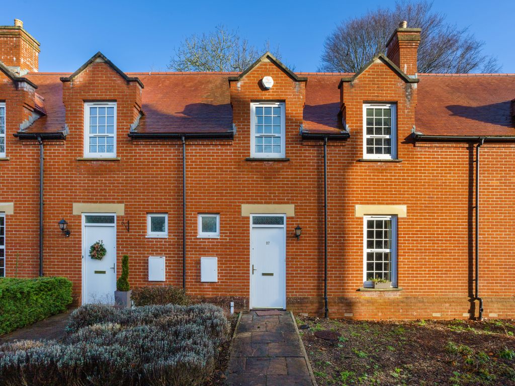 3 bed terraced house for sale in Whielden Street, Amersham HP7, £