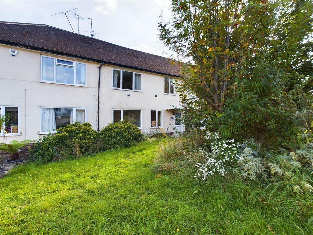 2 bed flat to rent in Dudley Close, Tilehurst, Reading, Berkshire RG31