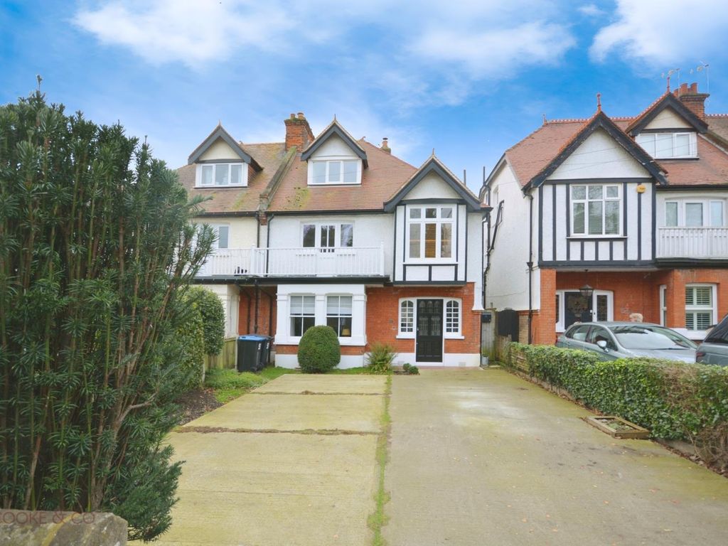 5 bed semidetached house for sale in St Peters Park Road, Broadstairs