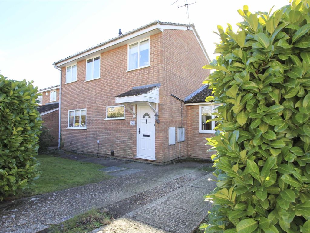 3 bed end terrace house for sale in Aylsham Drive, Ickenham UB10 Zoopla