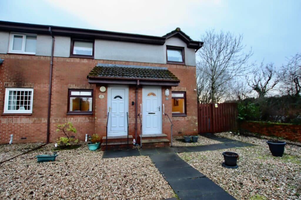 2 bed flat for sale in Craignure Crescent, Airdrie ML6, £84,999 Zoopla