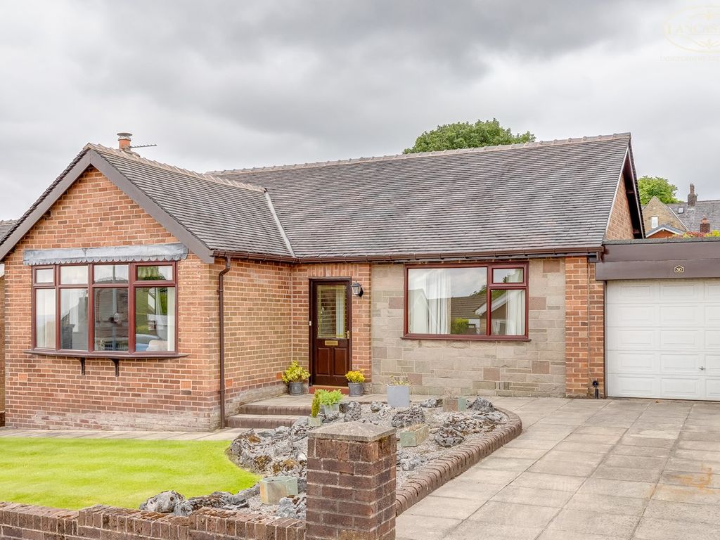 3 bed detached bungalow for sale in Old Vicarage Road, Horwich, Bolton BL6, £350,000 Zoopla