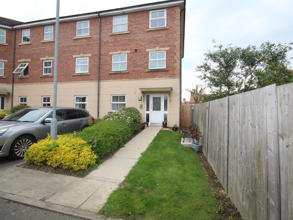2 bed flat for sale in Cysgod Y Bryn, Rhos On Sea, Colwyn Bay LL28 Zoopla